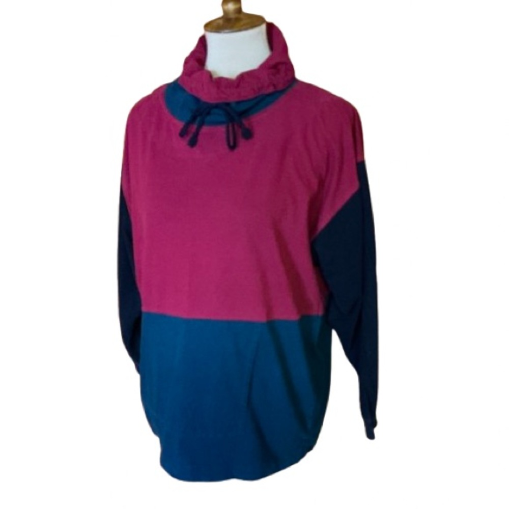 Vtg 80s Paris sport club turtleneck multicolor shirt